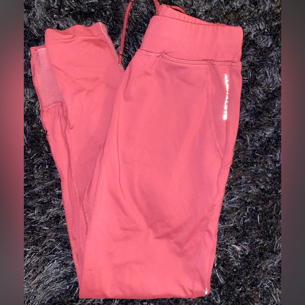 Alphalete joggers
